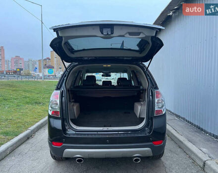 Черный Шевроле Каптива, объемом двигателя 2.2 л и пробегом 129 тыс. км за 12500 $, фото 86 на Automoto.ua