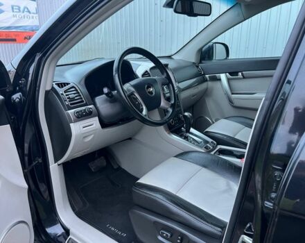 Черный Шевроле Каптива, объемом двигателя 2.2 л и пробегом 129 тыс. км за 12500 $, фото 18 на Automoto.ua