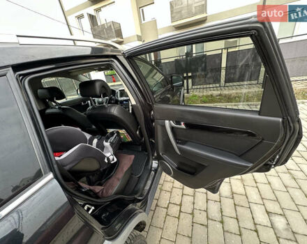 Черный Шевроле Каптива, объемом двигателя 2.23 л и пробегом 285 тыс. км за 11999 $, фото 7 на Automoto.ua