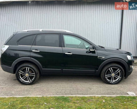 Черный Шевроле Каптива, объемом двигателя 2.2 л и пробегом 129 тыс. км за 12500 $, фото 2 на Automoto.ua