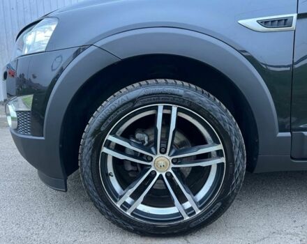 Черный Шевроле Каптива, объемом двигателя 2.2 л и пробегом 129 тыс. км за 12500 $, фото 22 на Automoto.ua