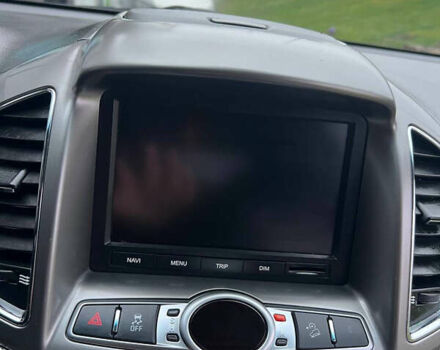 Черный Шевроле Каптива, объемом двигателя 2.2 л и пробегом 129 тыс. км за 12500 $, фото 36 на Automoto.ua