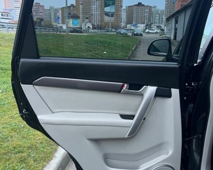 Черный Шевроле Каптива, объемом двигателя 2.2 л и пробегом 129 тыс. км за 12500 $, фото 19 на Automoto.ua