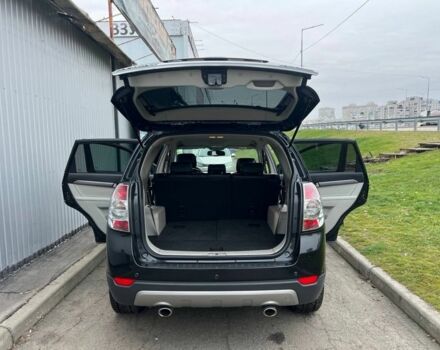 Черный Шевроле Каптива, объемом двигателя 2.2 л и пробегом 129 тыс. км за 12500 $, фото 9 на Automoto.ua