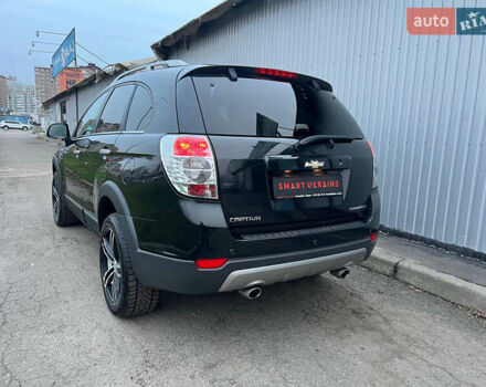 Черный Шевроле Каптива, объемом двигателя 2.2 л и пробегом 129 тыс. км за 12500 $, фото 9 на Automoto.ua