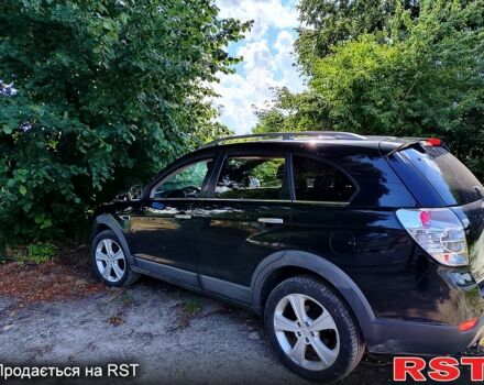 Черный Шевроле Каптива, объемом двигателя 2.2 л и пробегом 250 тыс. км за 8650 $, фото 4 на Automoto.ua