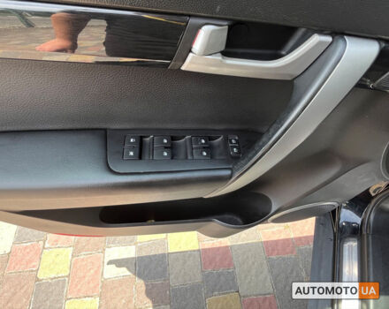 Черный Шевроле Каптива, объемом двигателя 2.3 л и пробегом 217 тыс. км за 11400 $, фото 9 на Automoto.ua