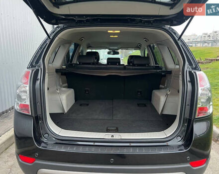 Черный Шевроле Каптива, объемом двигателя 2.2 л и пробегом 129 тыс. км за 12500 $, фото 47 на Automoto.ua