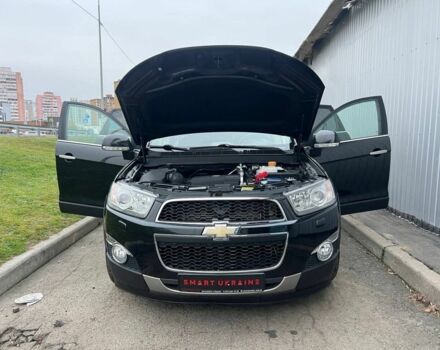 Черный Шевроле Каптива, объемом двигателя 2.2 л и пробегом 129 тыс. км за 12500 $, фото 12 на Automoto.ua