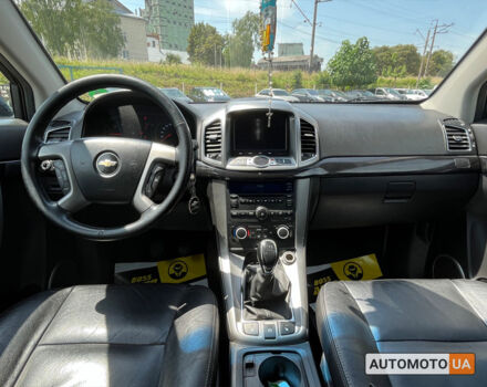 Черный Шевроле Каптива, объемом двигателя 2.3 л и пробегом 217 тыс. км за 11400 $, фото 14 на Automoto.ua