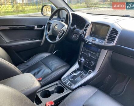 Черный Шевроле Каптива, объемом двигателя 2.4 л и пробегом 206 тыс. км за 12499 $, фото 32 на Automoto.ua