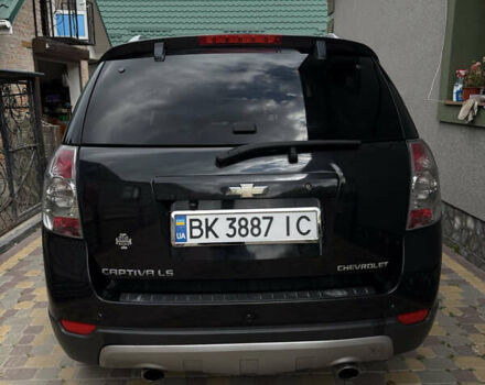 Черный Шевроле Каптива, объемом двигателя 2.2 л и пробегом 350 тыс. км за 10000 $, фото 11 на Automoto.ua