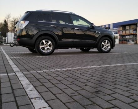 Черный Шевроле Каптива, объемом двигателя 2.2 л и пробегом 166 тыс. км за 11700 $, фото 4 на Automoto.ua