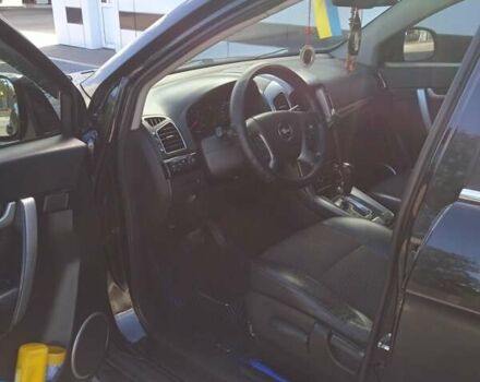 Черный Шевроле Каптива, объемом двигателя 2.23 л и пробегом 245 тыс. км за 11800 $, фото 6 на Automoto.ua