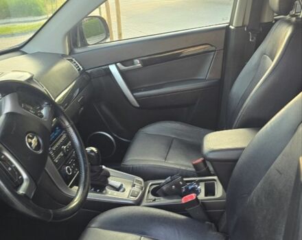 Черный Шевроле Каптива, объемом двигателя 2.2 л и пробегом 177 тыс. км за 246 $, фото 3 на Automoto.ua