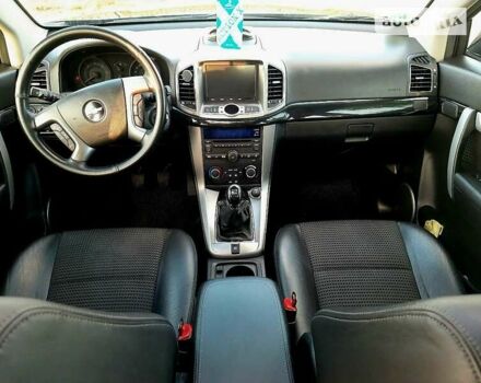 Черный Шевроле Каптива, объемом двигателя 2.2 л и пробегом 204 тыс. км за 11500 $, фото 19 на Automoto.ua