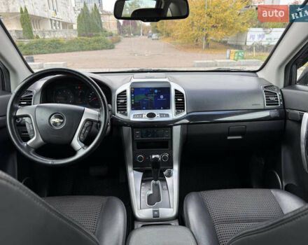 Черный Шевроле Каптива, объемом двигателя 2.2 л и пробегом 172 тыс. км за 10500 $, фото 13 на Automoto.ua