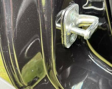 Черный Шевроле Каптива, объемом двигателя 2.23 л и пробегом 138 тыс. км за 12500 $, фото 14 на Automoto.ua