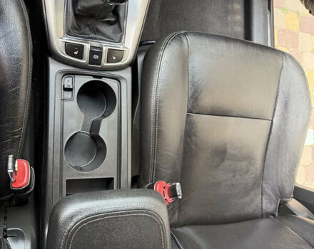 Черный Шевроле Каптива, объемом двигателя 2.2 л и пробегом 350 тыс. км за 10000 $, фото 15 на Automoto.ua