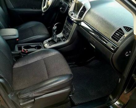 Черный Шевроле Каптива, объемом двигателя 2.2 л и пробегом 204 тыс. км за 11500 $, фото 2 на Automoto.ua