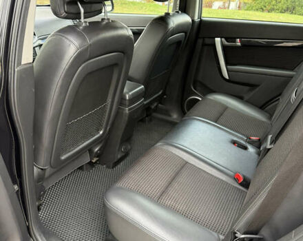 Черный Шевроле Каптива, объемом двигателя 2.2 л и пробегом 172 тыс. км за 10500 $, фото 9 на Automoto.ua