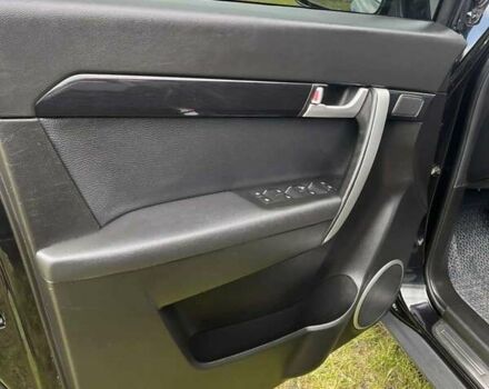 Черный Шевроле Каптива, объемом двигателя 2.23 л и пробегом 138 тыс. км за 12500 $, фото 15 на Automoto.ua