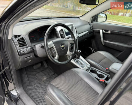 Черный Шевроле Каптива, объемом двигателя 2.2 л и пробегом 172 тыс. км за 10500 $, фото 10 на Automoto.ua