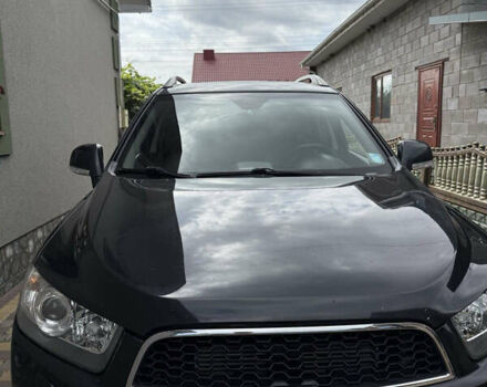 Черный Шевроле Каптива, объемом двигателя 2.2 л и пробегом 350 тыс. км за 10000 $, фото 1 на Automoto.ua