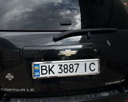 Черный Шевроле Каптива, объемом двигателя 2.2 л и пробегом 350 тыс. км за 10000 $, фото 12 на Automoto.ua