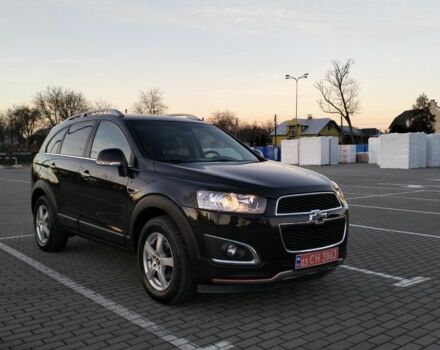 Черный Шевроле Каптива, объемом двигателя 2.2 л и пробегом 166 тыс. км за 11700 $, фото 2 на Automoto.ua