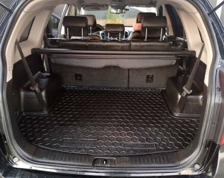 Черный Шевроле Каптива, объемом двигателя 2.2 л и пробегом 250 тыс. км за 10500 $, фото 7 на Automoto.ua