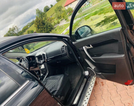 Чорний Шевроле Каптіва, об'ємом двигуна 2.23 л та пробігом 236 тис. км за 10500 $, фото 8 на Automoto.ua