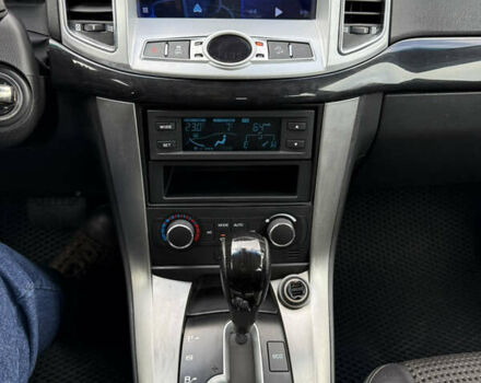 Черный Шевроле Каптива, объемом двигателя 2.2 л и пробегом 172 тыс. км за 10500 $, фото 14 на Automoto.ua