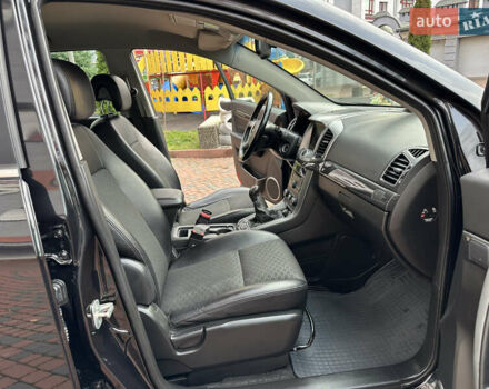 Черный Шевроле Каптива, объемом двигателя 2.38 л и пробегом 210 тыс. км за 11350 $, фото 147 на Automoto.ua