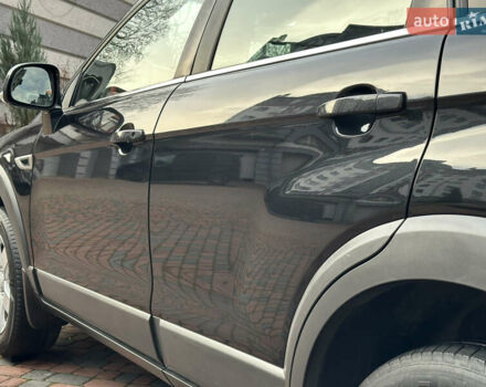 Черный Шевроле Каптива, объемом двигателя 2.38 л и пробегом 210 тыс. км за 11350 $, фото 46 на Automoto.ua