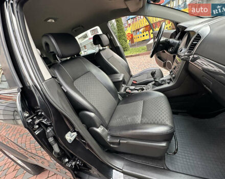 Черный Шевроле Каптива, объемом двигателя 2.38 л и пробегом 210 тыс. км за 11350 $, фото 161 на Automoto.ua