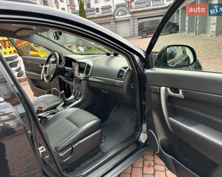 Черный Шевроле Каптива, объемом двигателя 2.38 л и пробегом 210 тыс. км за 11350 $, фото 146 на Automoto.ua