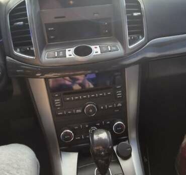 Черный Шевроле Каптива, объемом двигателя 2 л и пробегом 192 тыс. км за 12300 $, фото 16 на Automoto.ua