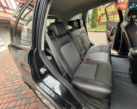 Черный Шевроле Каптива, объемом двигателя 2.38 л и пробегом 210 тыс. км за 11350 $, фото 183 на Automoto.ua