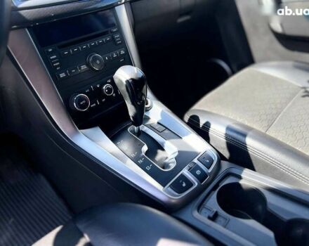 Черный Шевроле Каптива, объемом двигателя 2.4 л и пробегом 142 тыс. км за 13900 $, фото 6 на Automoto.ua