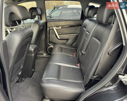 Черный Шевроле Каптива, объемом двигателя 2.23 л и пробегом 200 тыс. км за 11999 $, фото 17 на Automoto.ua