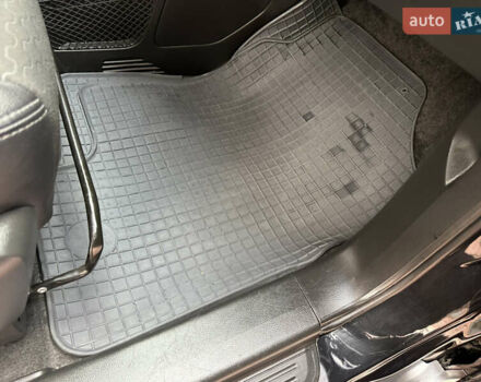 Черный Шевроле Каптива, объемом двигателя 2.38 л и пробегом 210 тыс. км за 11350 $, фото 152 на Automoto.ua