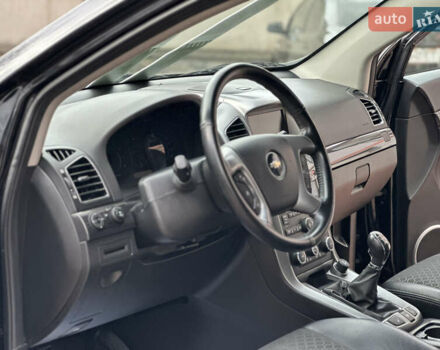 Черный Шевроле Каптива, объемом двигателя 2.38 л и пробегом 210 тыс. км за 11350 $, фото 134 на Automoto.ua