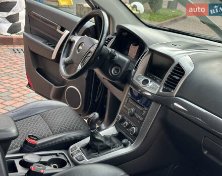 Черный Шевроле Каптива, объемом двигателя 2.38 л и пробегом 210 тыс. км за 11350 $, фото 150 на Automoto.ua