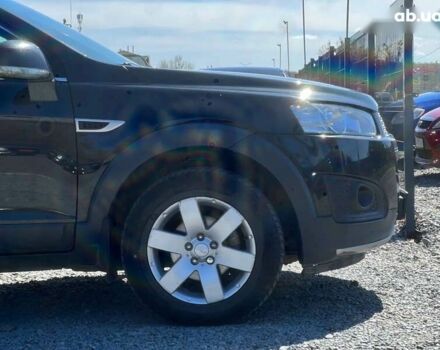 Черный Шевроле Каптива, объемом двигателя 2.4 л и пробегом 142 тыс. км за 13900 $, фото 3 на Automoto.ua
