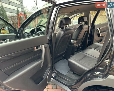 Черный Шевроле Каптива, объемом двигателя 2.38 л и пробегом 210 тыс. км за 11350 $, фото 163 на Automoto.ua