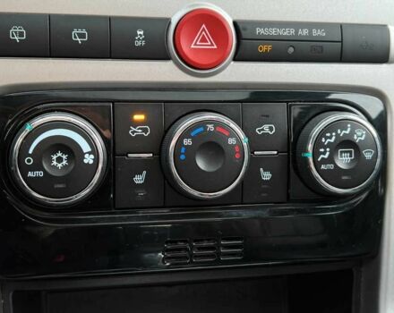 Черный Шевроле Каптива, объемом двигателя 2.4 л и пробегом 168 тыс. км за 9200 $, фото 15 на Automoto.ua