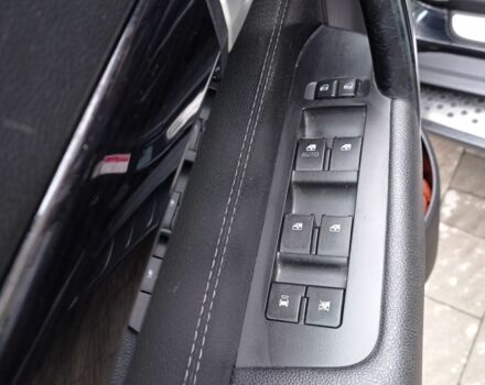 Черный Шевроле Каптива, объемом двигателя 2.2 л и пробегом 147 тыс. км за 12500 $, фото 7 на Automoto.ua