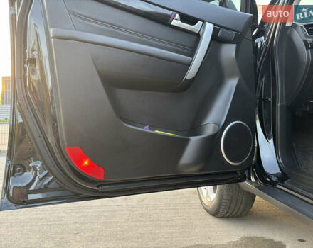 Черный Шевроле Каптива, объемом двигателя 2.2 л и пробегом 168 тыс. км за 13000 $, фото 10 на Automoto.ua