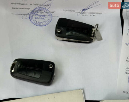 Черный Шевроле Каптива, объемом двигателя 2.38 л и пробегом 210 тыс. км за 11350 $, фото 202 на Automoto.ua